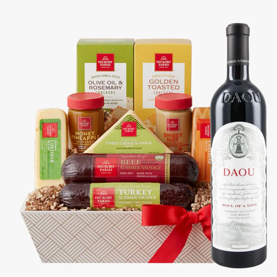 DAOU Soul of a Lion Wine & Hickory Cheese Gift Basket